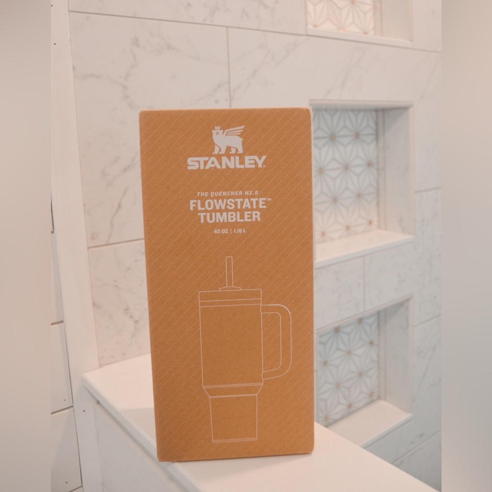 NWT! Stanley Quencher H2.0 Flowstate Tumbler 40 oz Rose Quartz - Picture 13 of 13